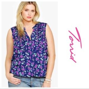 Sale- $8! Torrid Floral Sleeveless Top